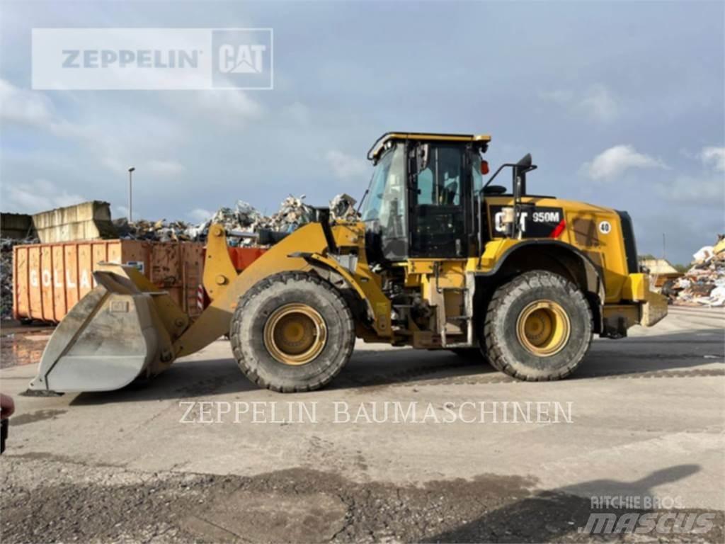 CAT 950M Фронтальные погрузчики