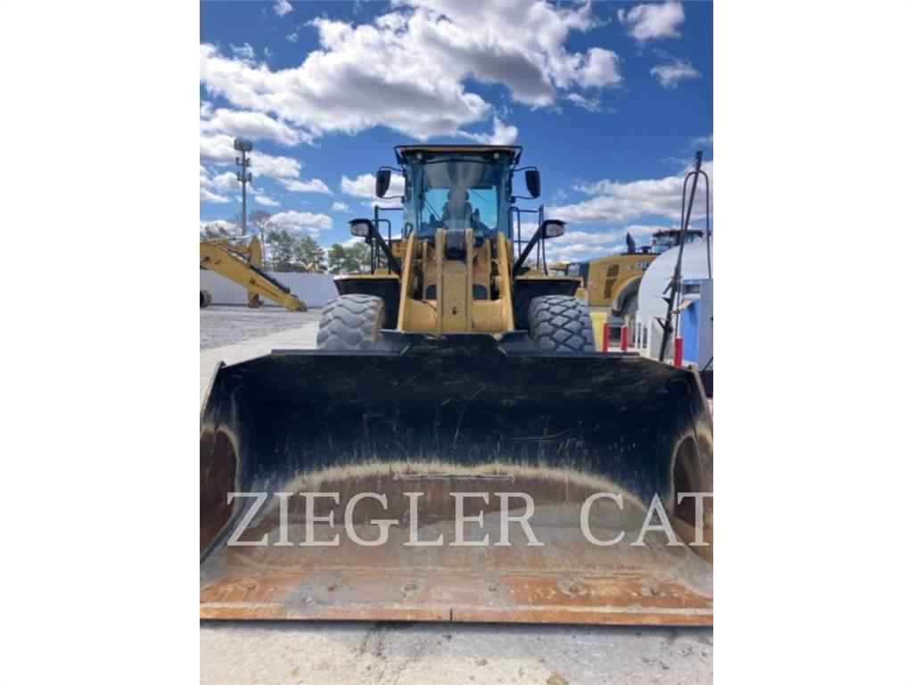 CAT 950M Фронтальные погрузчики