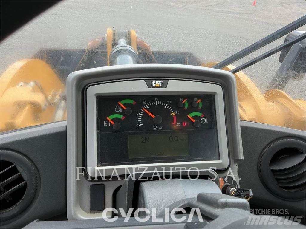 CAT 950M Фронтальные погрузчики