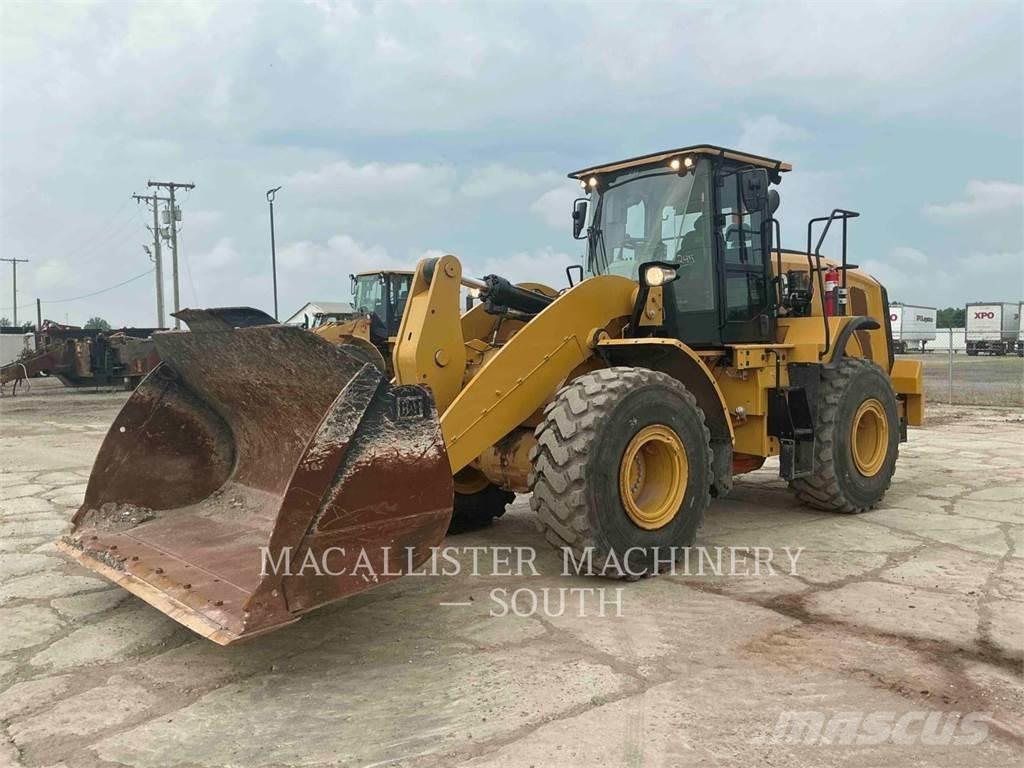 CAT 950M Фронтальные погрузчики