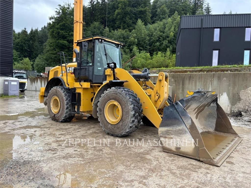 CAT 950M Фронтальные погрузчики