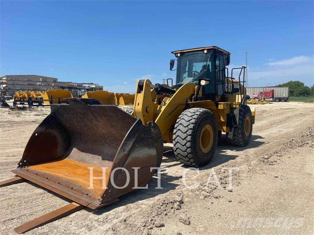 CAT 950M Фронтальные погрузчики
