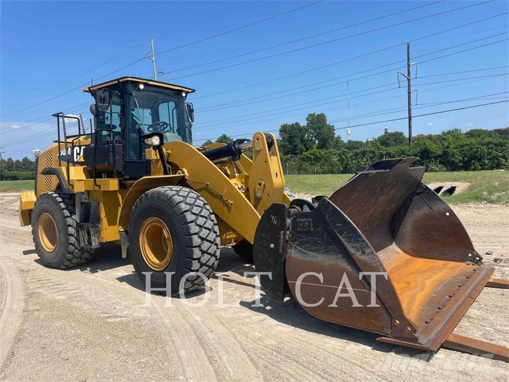 CAT 950M Фронтальные погрузчики