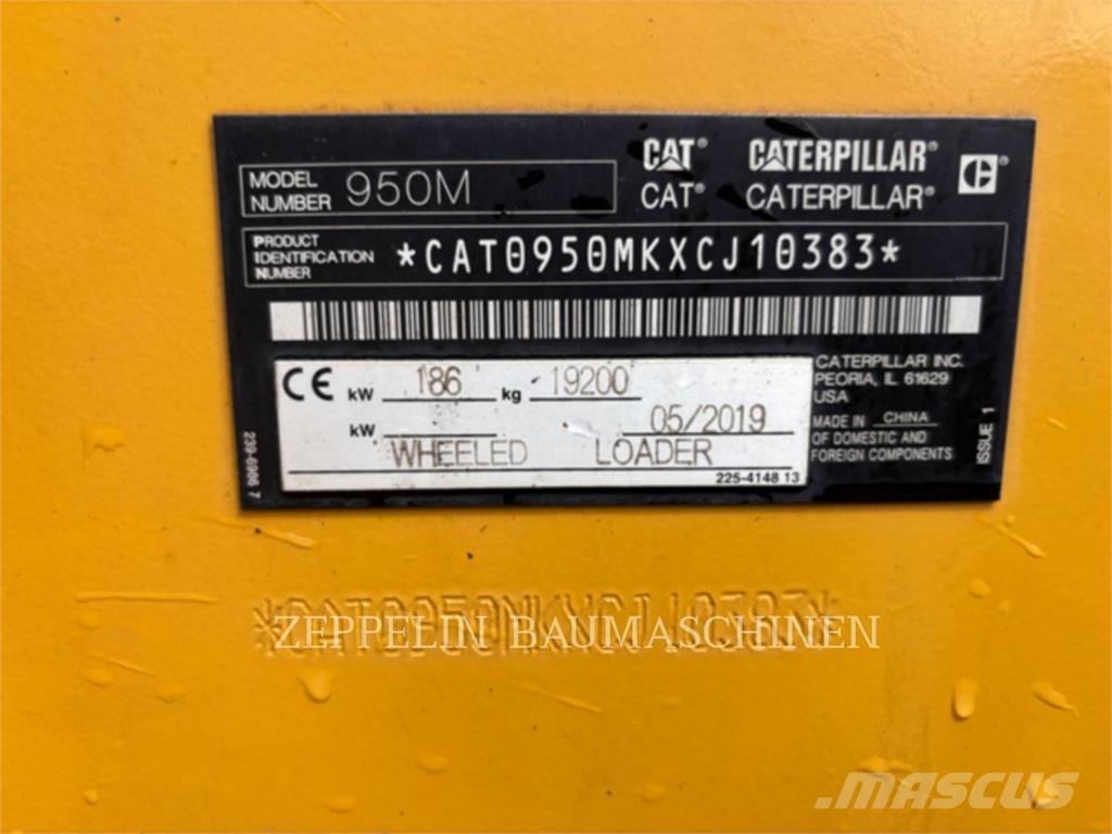 CAT 950M Фронтальные погрузчики