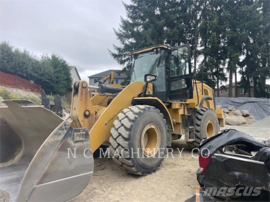 CAT 950M Фронтальные погрузчики
