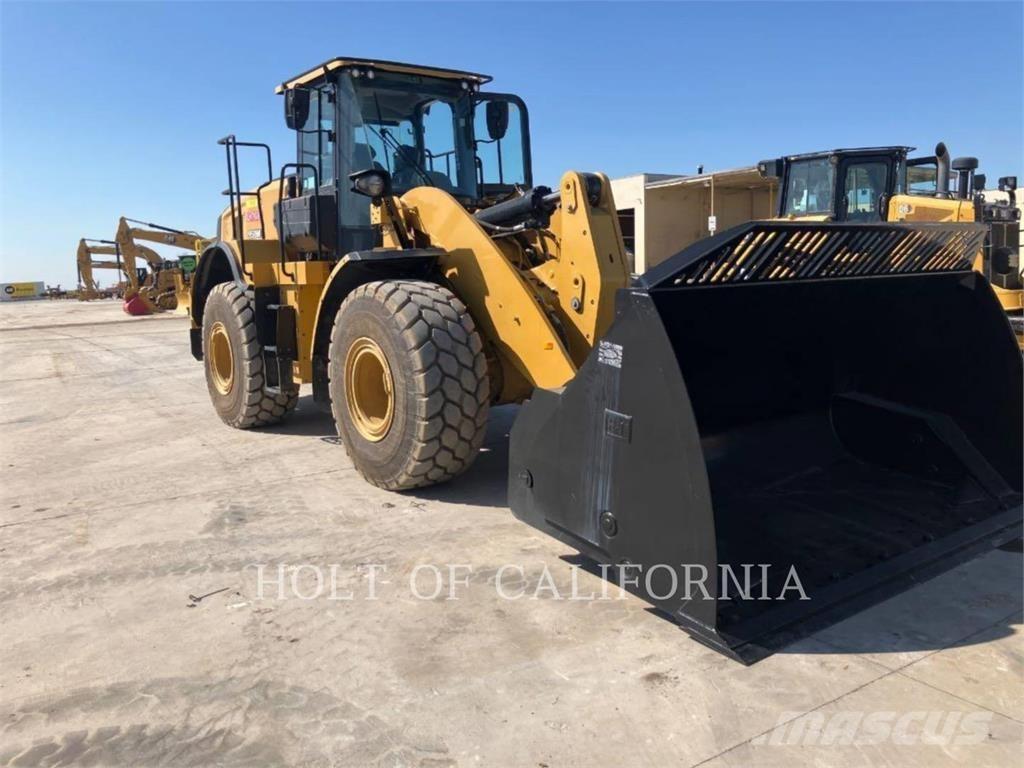 CAT 950M Фронтальные погрузчики