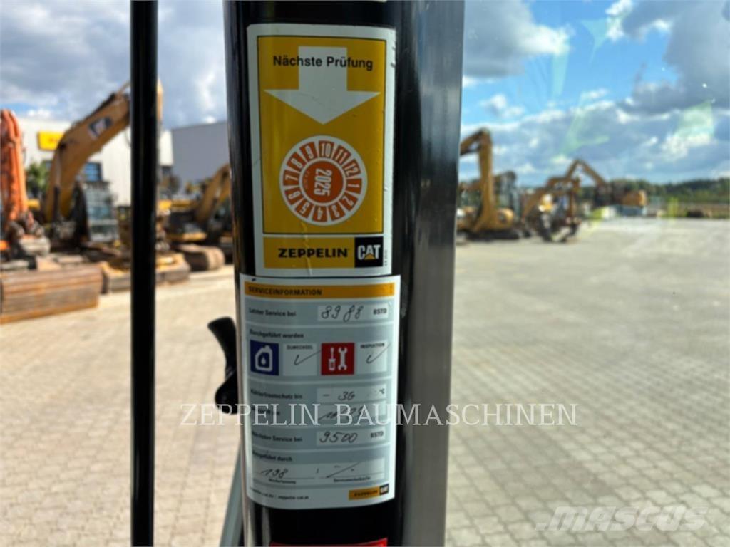 CAT 950M Фронтальные погрузчики