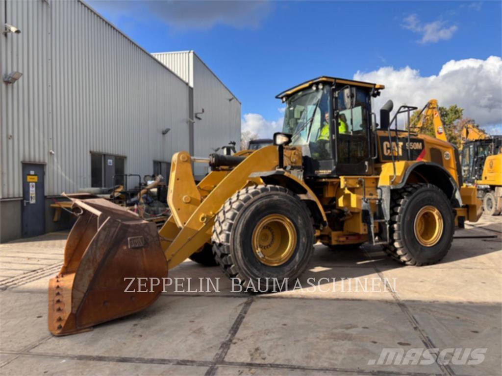 CAT 950M Фронтальные погрузчики