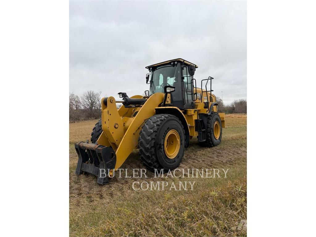 CAT 950M Фронтальные погрузчики