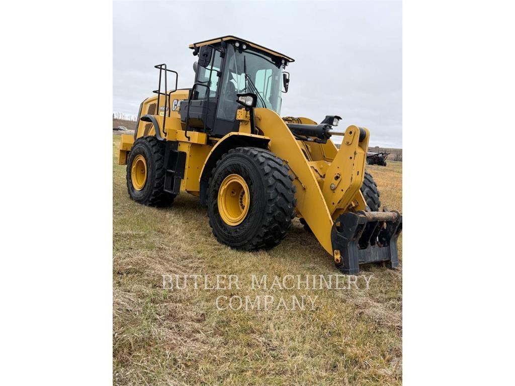 CAT 950M Фронтальные погрузчики