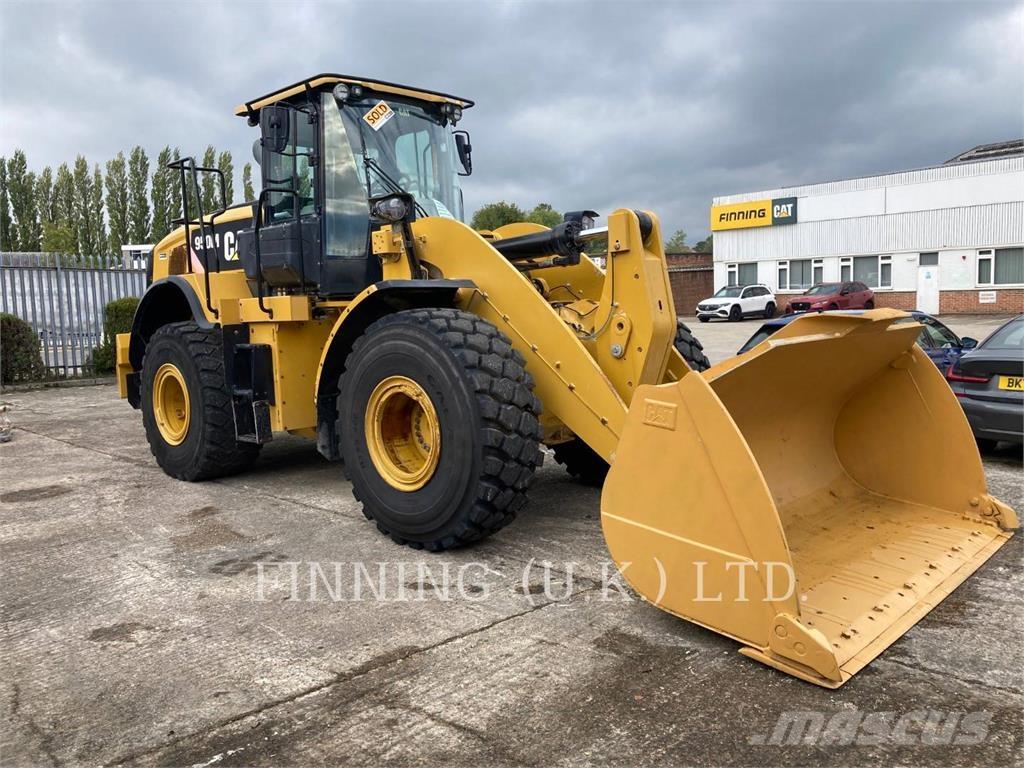 CAT 950M Фронтальные погрузчики