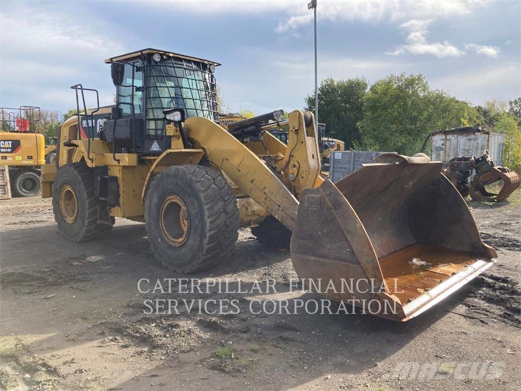 CAT 950M Фронтальные погрузчики