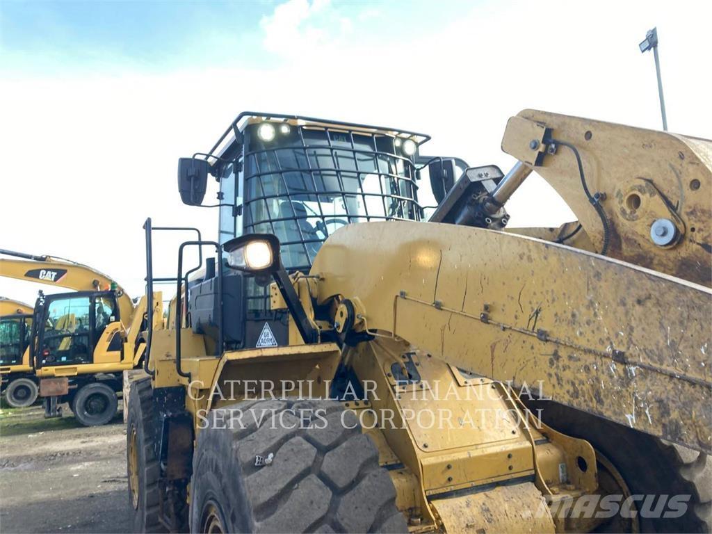 CAT 950M Фронтальные погрузчики