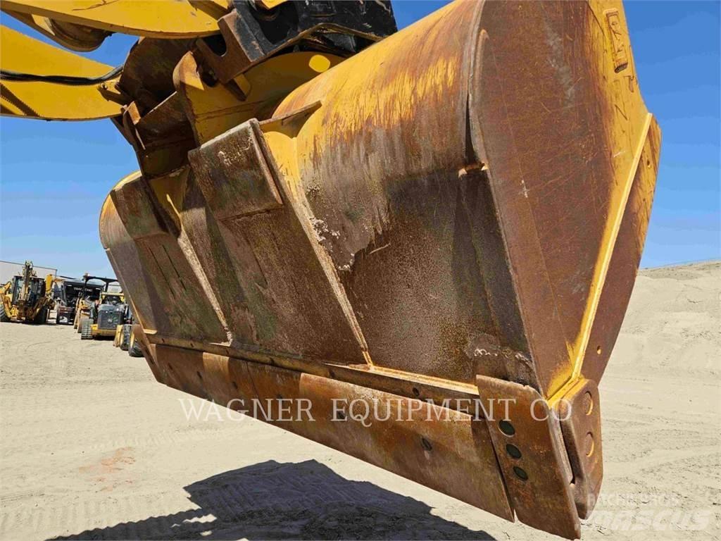 CAT 950M Фронтальные погрузчики