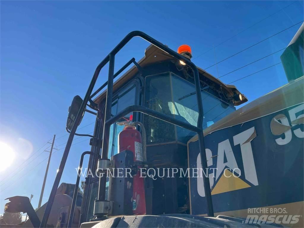CAT 950M FC Фронтальные погрузчики