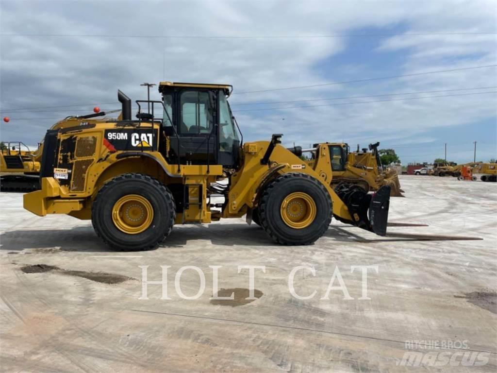 CAT 950M QC Фронтальные погрузчики