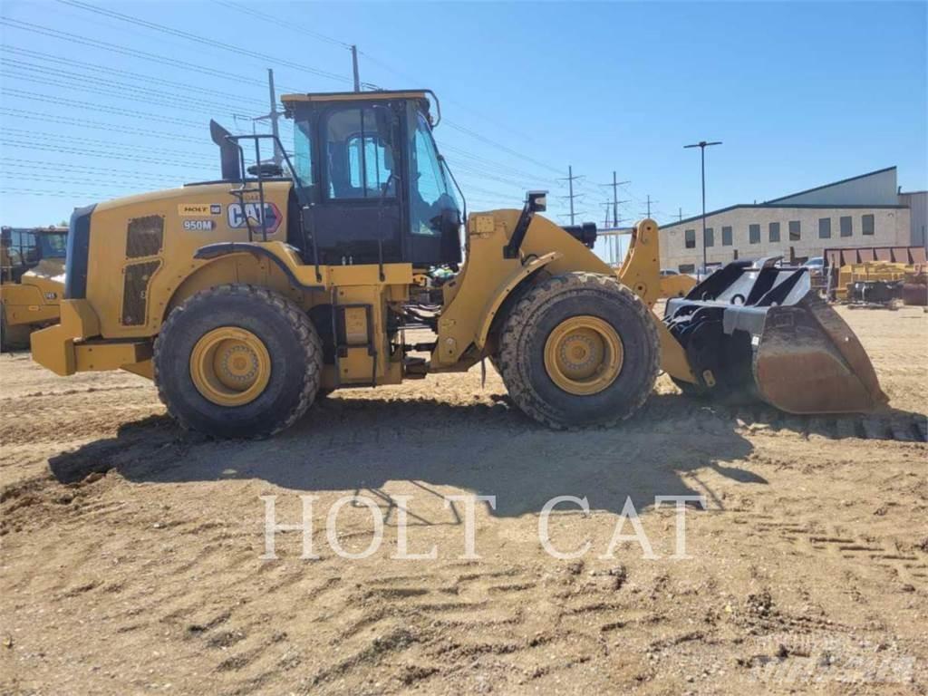 CAT 950M QC Фронтальные погрузчики
