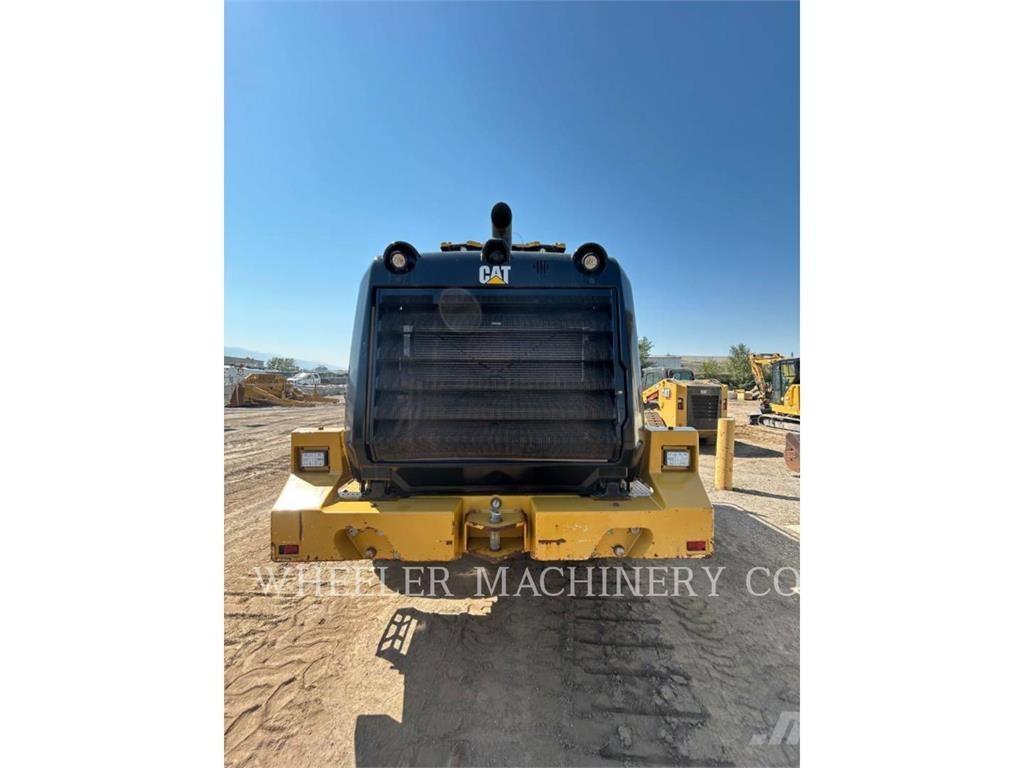 CAT 950M QC Фронтальные погрузчики