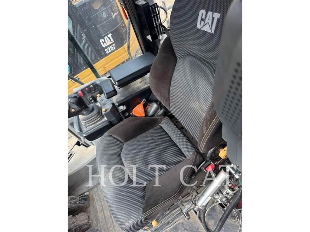 CAT 950M QC Фронтальные погрузчики