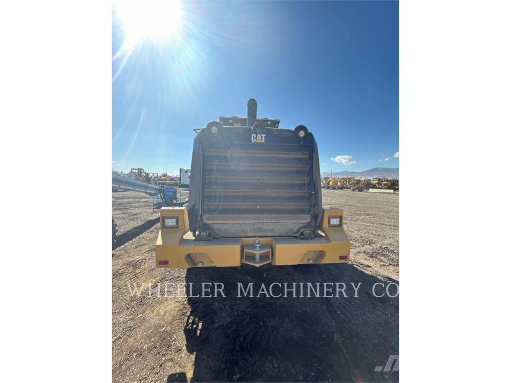 CAT 950M QC Фронтальные погрузчики