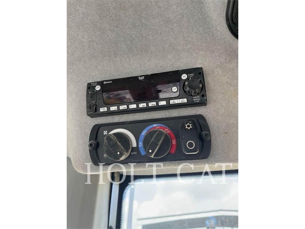 CAT 953 QC Гусеничные фронтальные погрузчики