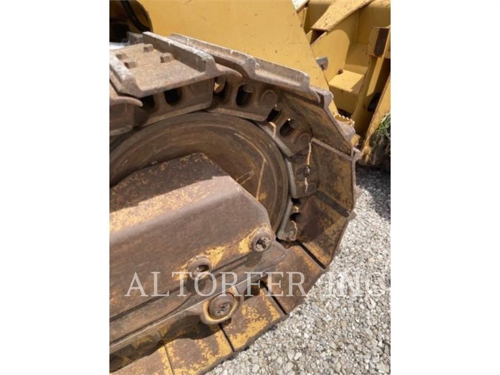 CAT 953D Гусеничные фронтальные погрузчики
