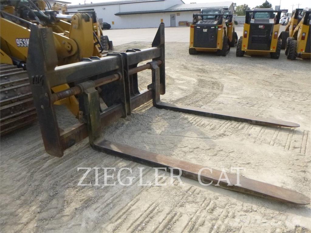 CAT 953KLGP Гусеничные фронтальные погрузчики