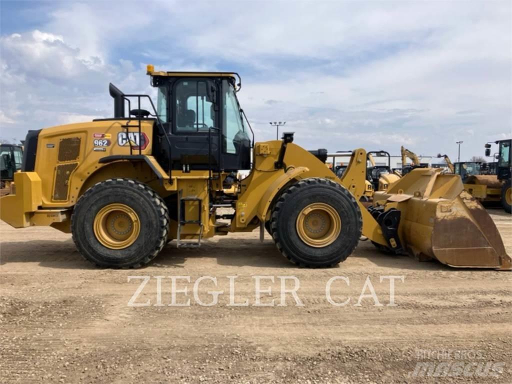 CAT 962 Фронтальные погрузчики