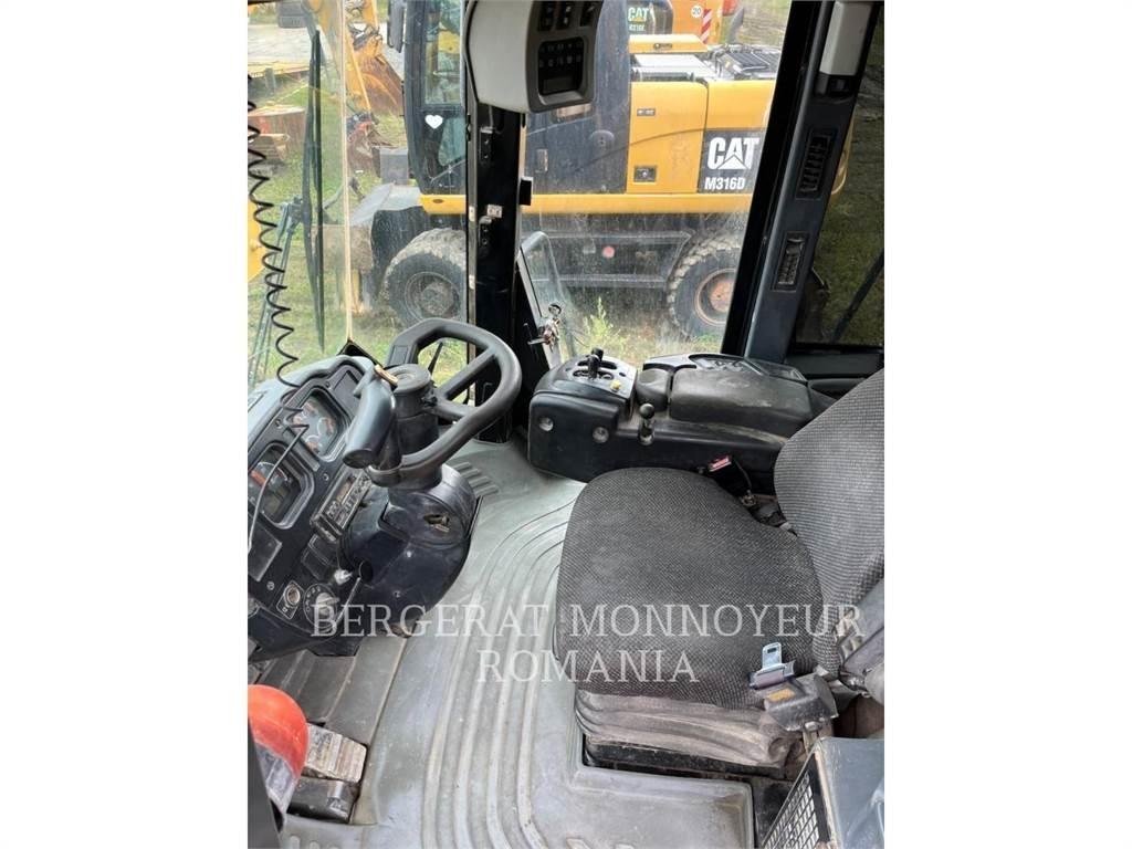 CAT 962G Фронтальные погрузчики