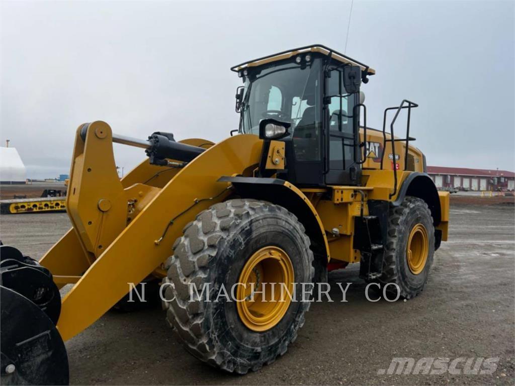 CAT 962M Фронтальные погрузчики