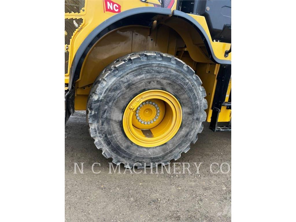 CAT 962M Фронтальные погрузчики