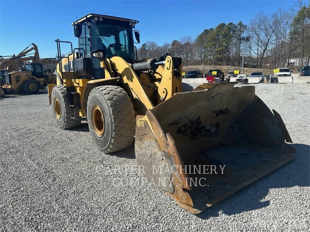 CAT 962M Фронтальные погрузчики