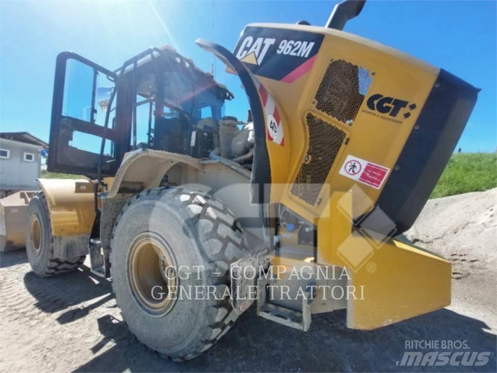 CAT 962M Фронтальные погрузчики