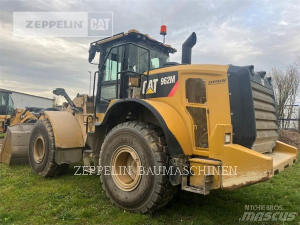 CAT 962M Фронтальные погрузчики