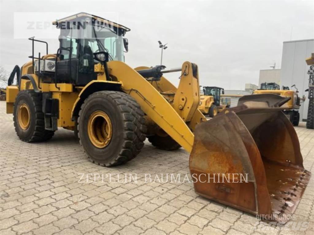 CAT 962M Фронтальные погрузчики