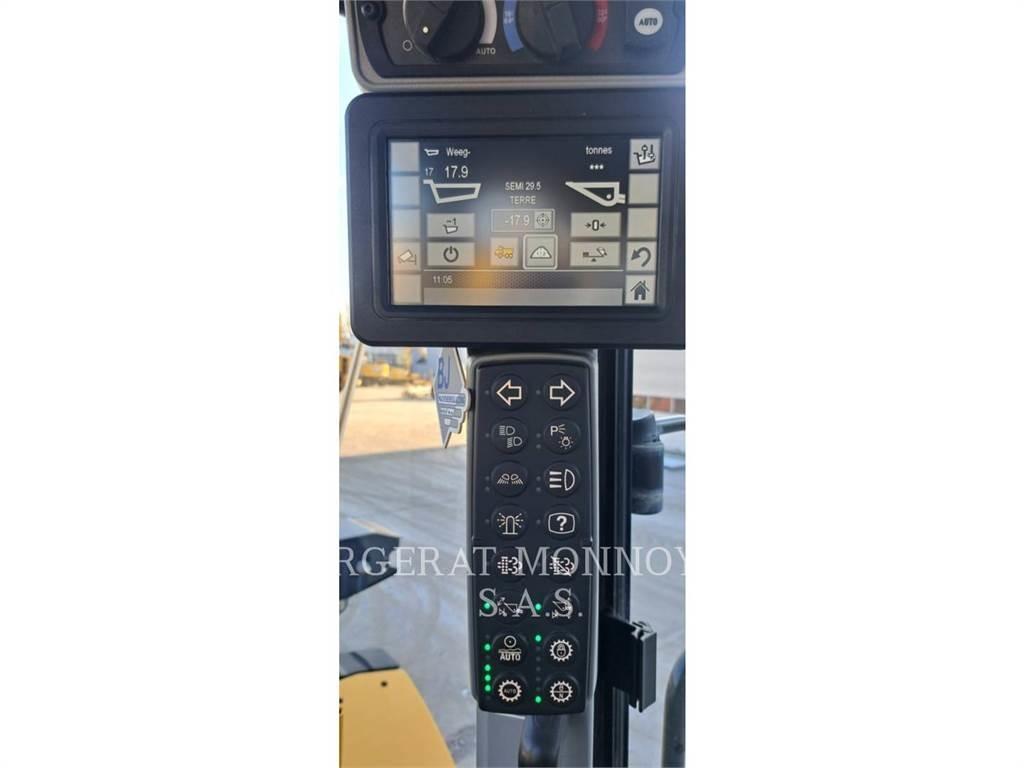 CAT 962M Фронтальные погрузчики