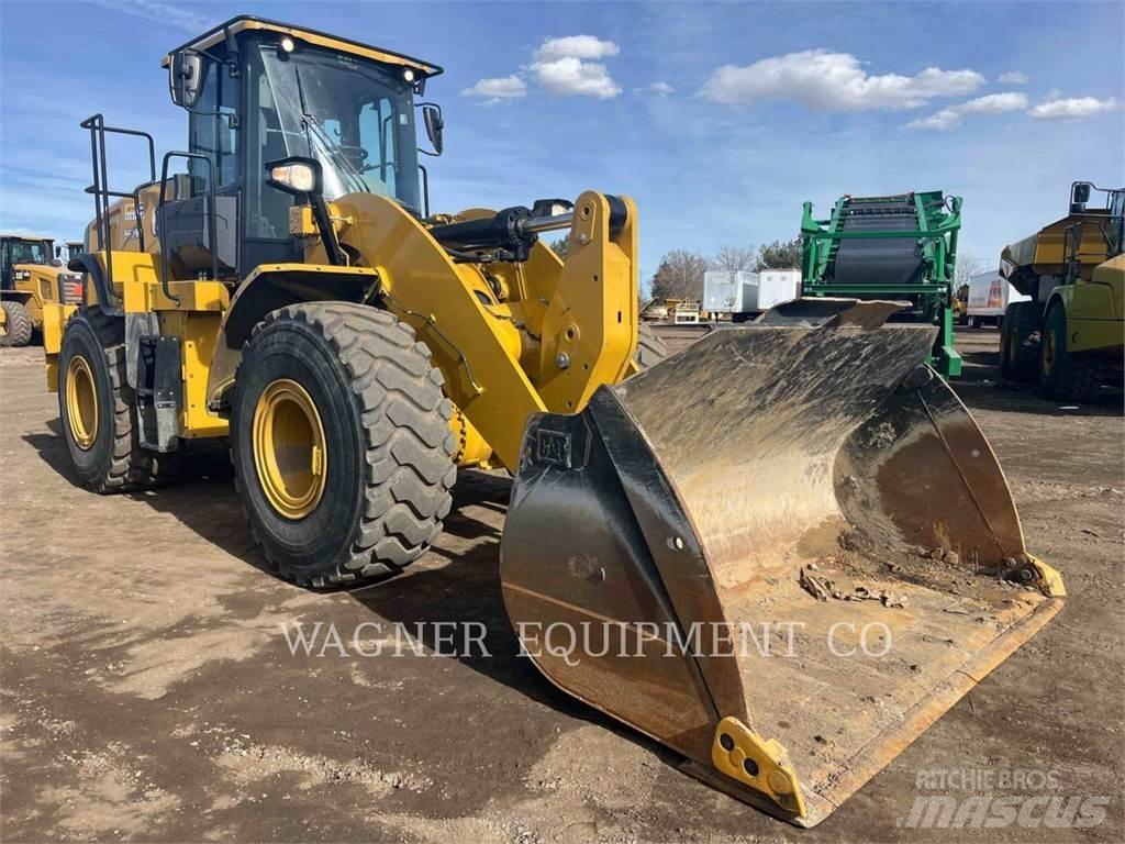 CAT 962M Фронтальные погрузчики