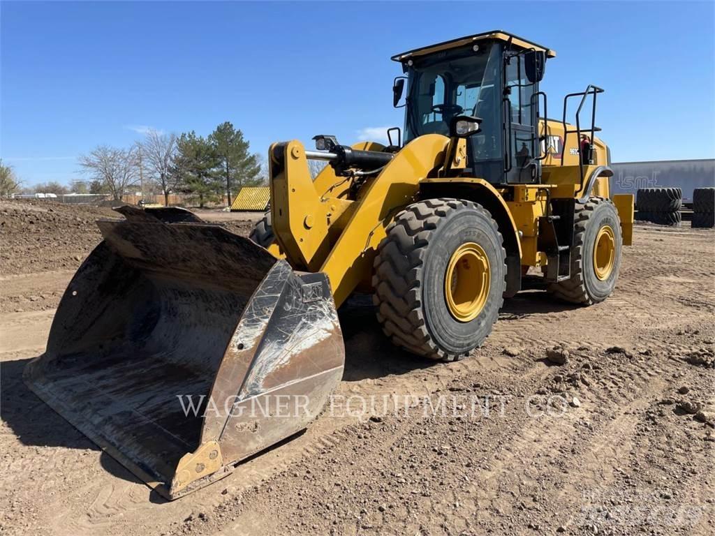 CAT 962M Фронтальные погрузчики