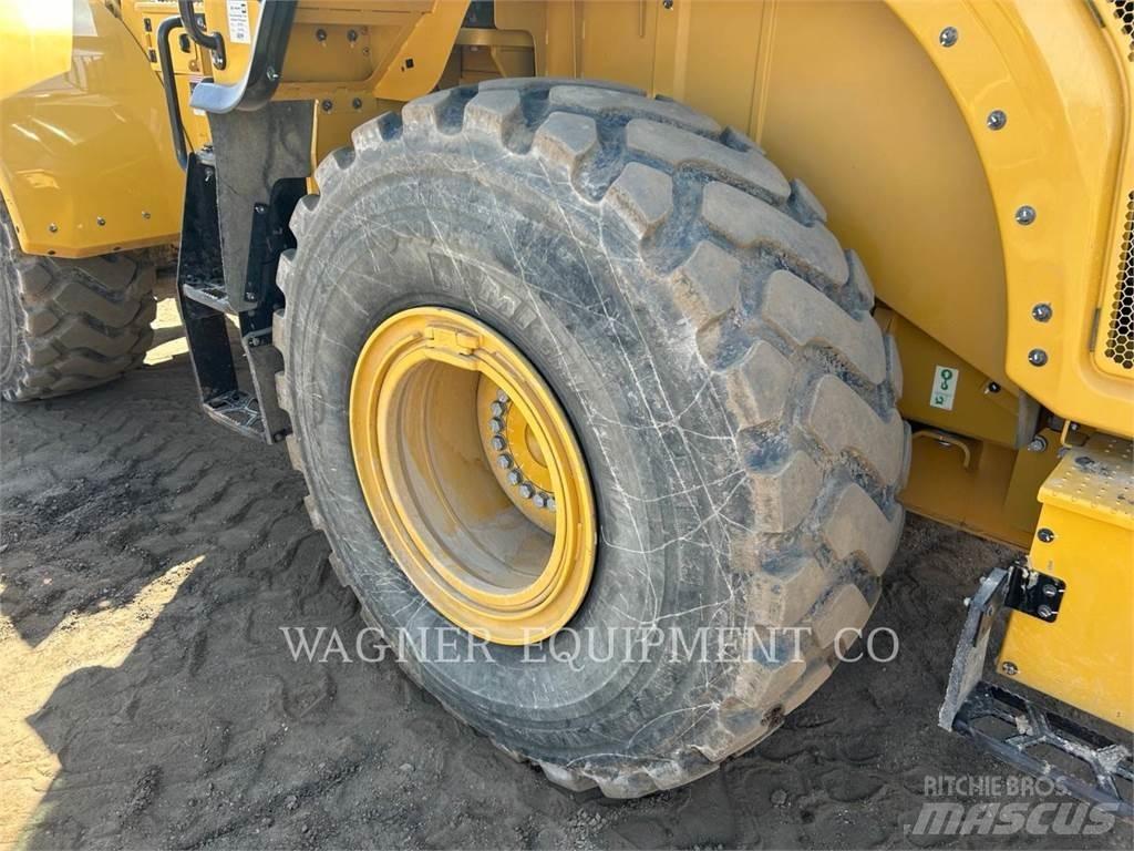 CAT 962M Фронтальные погрузчики