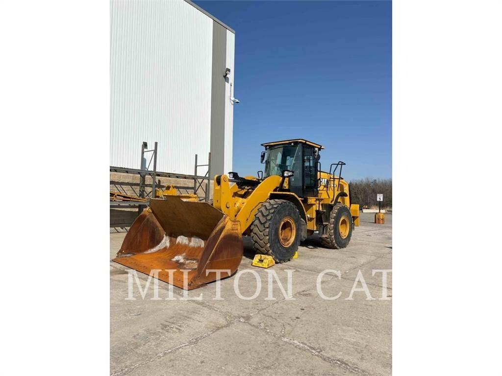 CAT 962M Фронтальные погрузчики