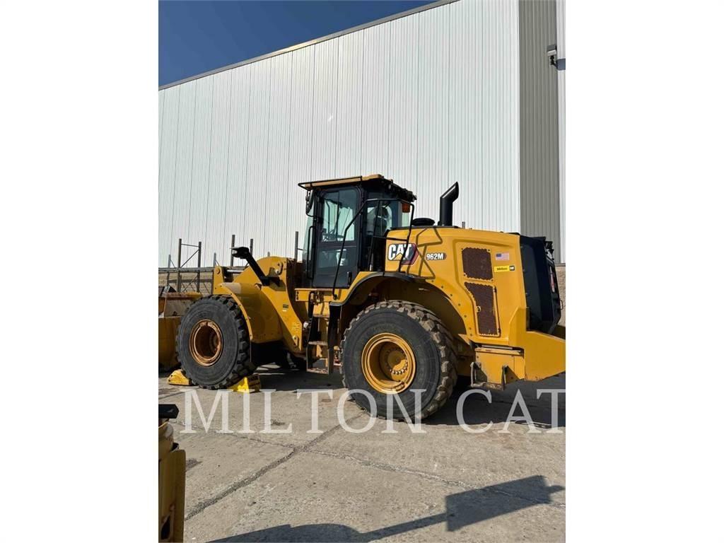 CAT 962M Фронтальные погрузчики