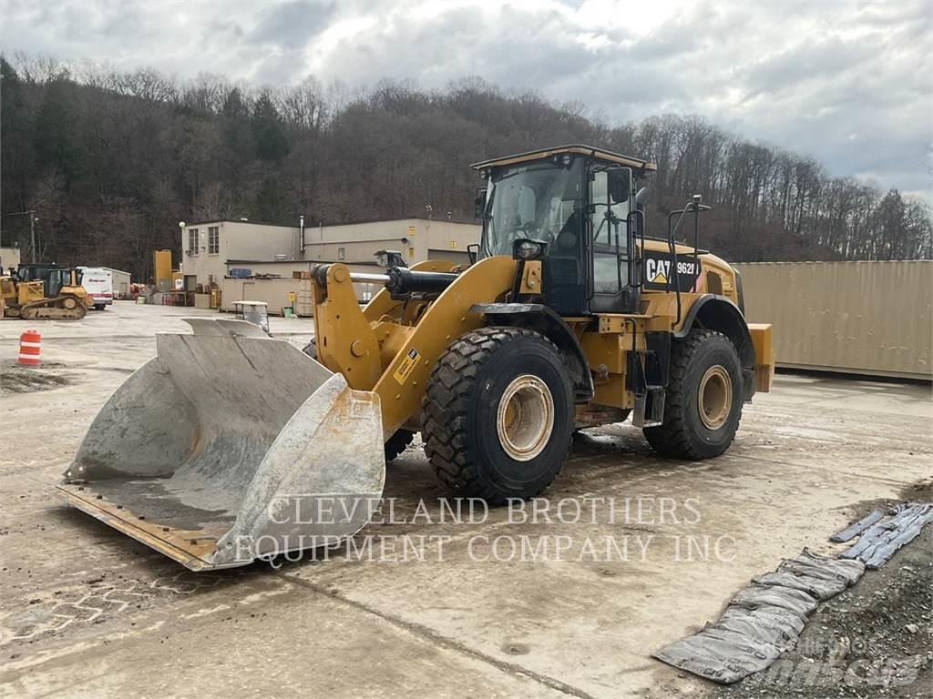 CAT 962M Фронтальные погрузчики