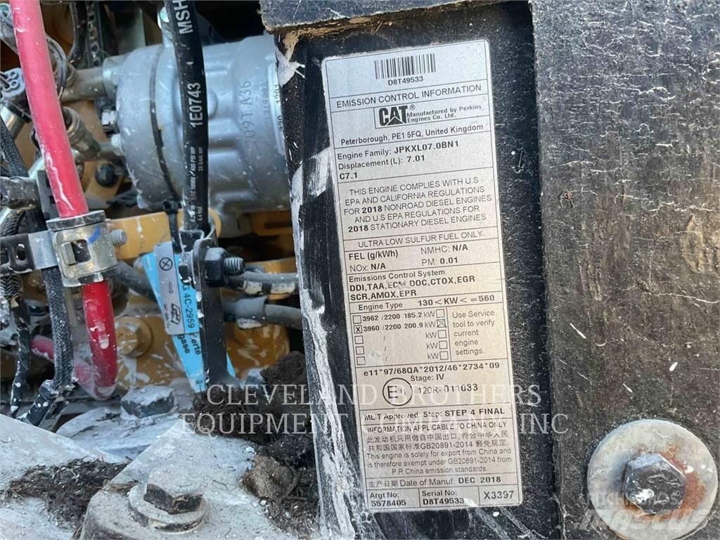 CAT 962M Фронтальные погрузчики
