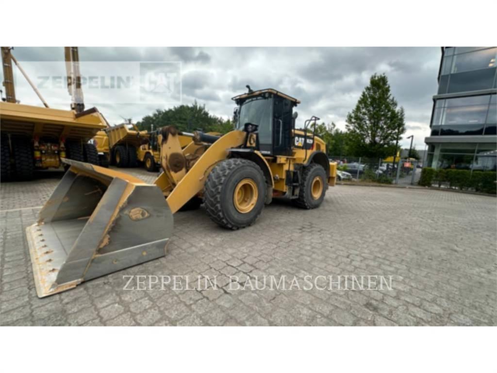 CAT 962M Фронтальные погрузчики