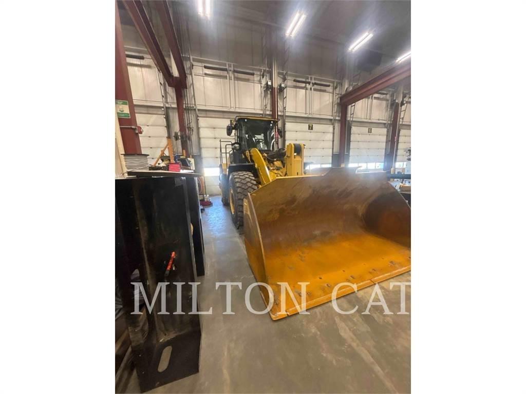 CAT 962M Фронтальные погрузчики