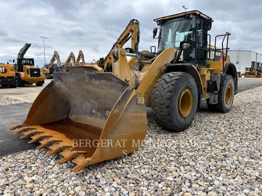CAT 962M Фронтальные погрузчики