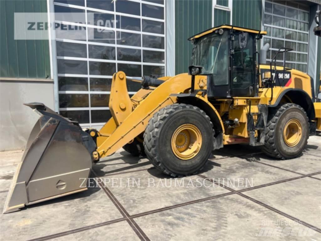 CAT 962M Фронтальные погрузчики