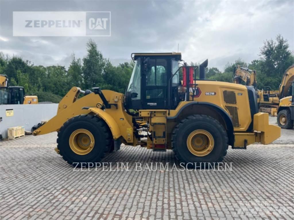 CAT 962M Фронтальные погрузчики