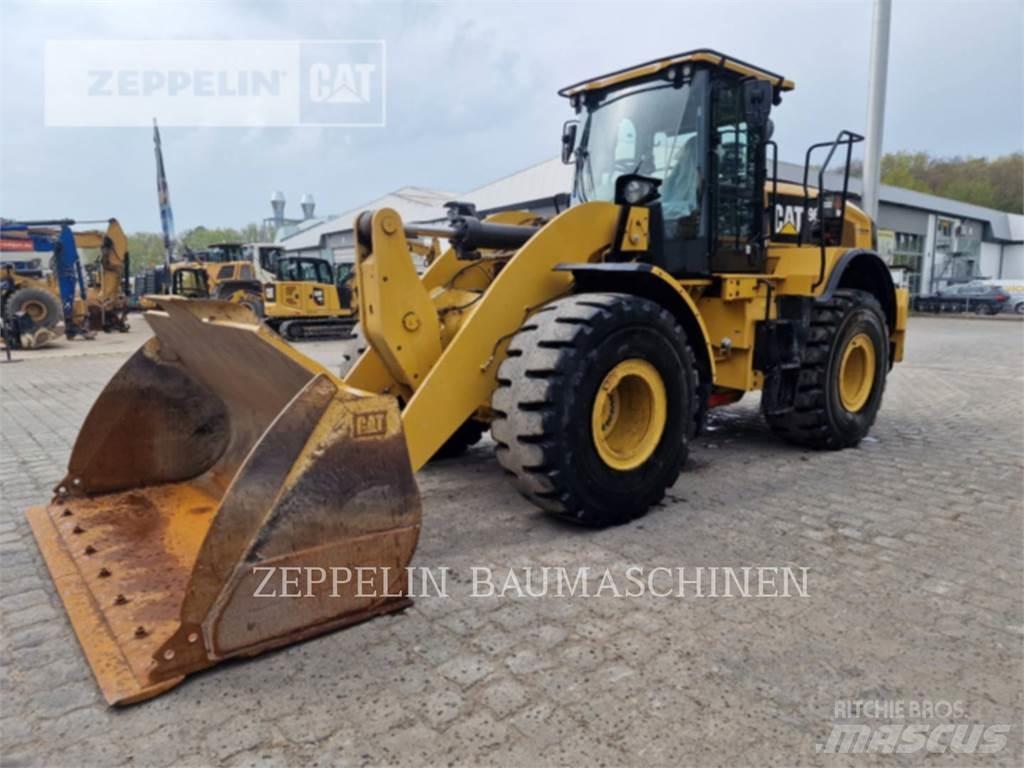 CAT 962M Фронтальные погрузчики