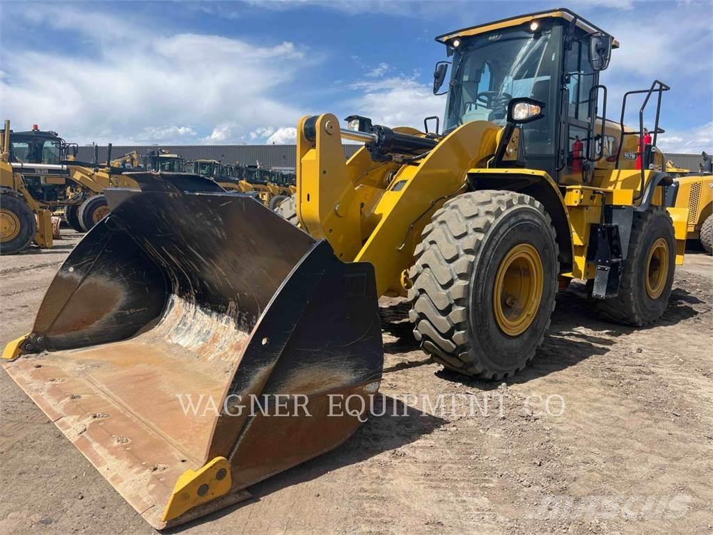 CAT 962M Фронтальные погрузчики